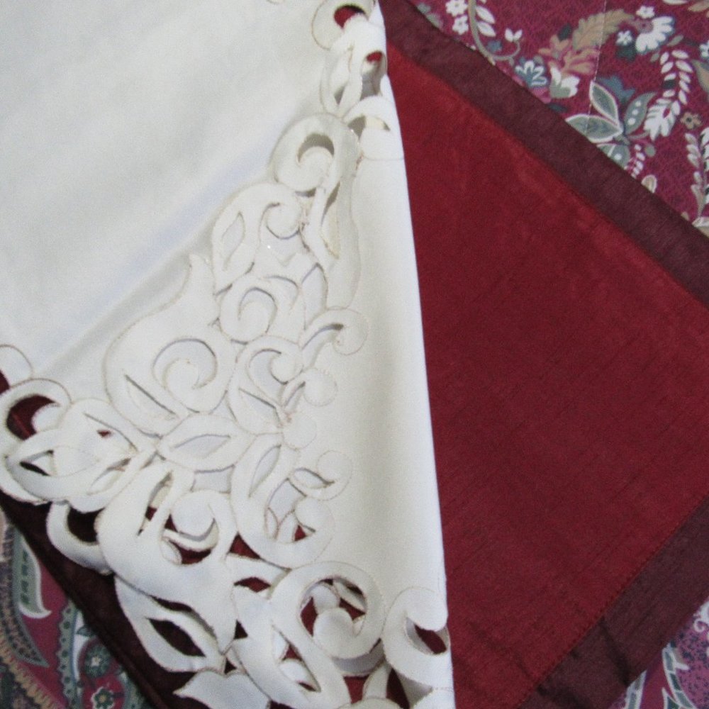 TABLE  2-PIECE RUNNER - Picture 4 of 10